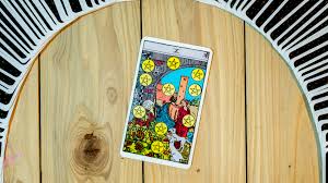 10 Пентаклів Таро: символ стабільності, спадщини та сімейного достатку