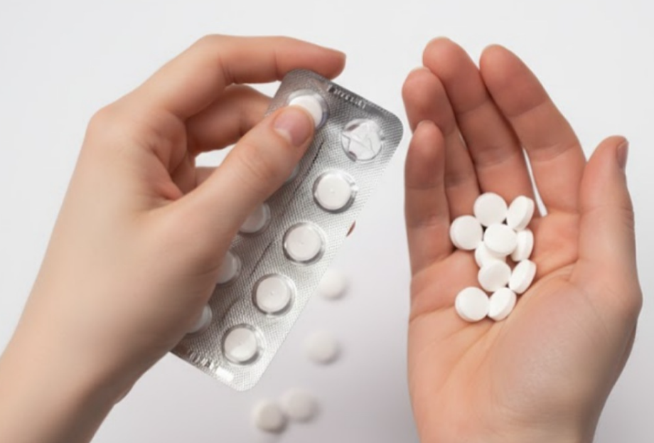 Аспірин і парацетамол: як правильно вибрати знеболювальний засіб