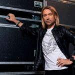 Де зараз знаходиться Олег Винник