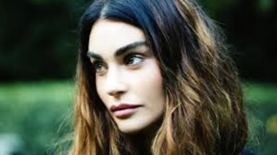 Еймі Осборн: старша дочка Оззі та Шерон, яка обрала власний шлях у музиці та тиші