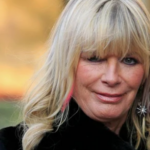 пандора делевінь