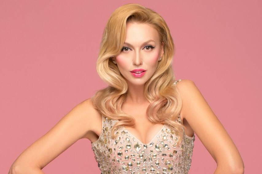 Скільки років Олі Поляковій: 47 років вогню, стилю та нестримної енергії в 2026-му