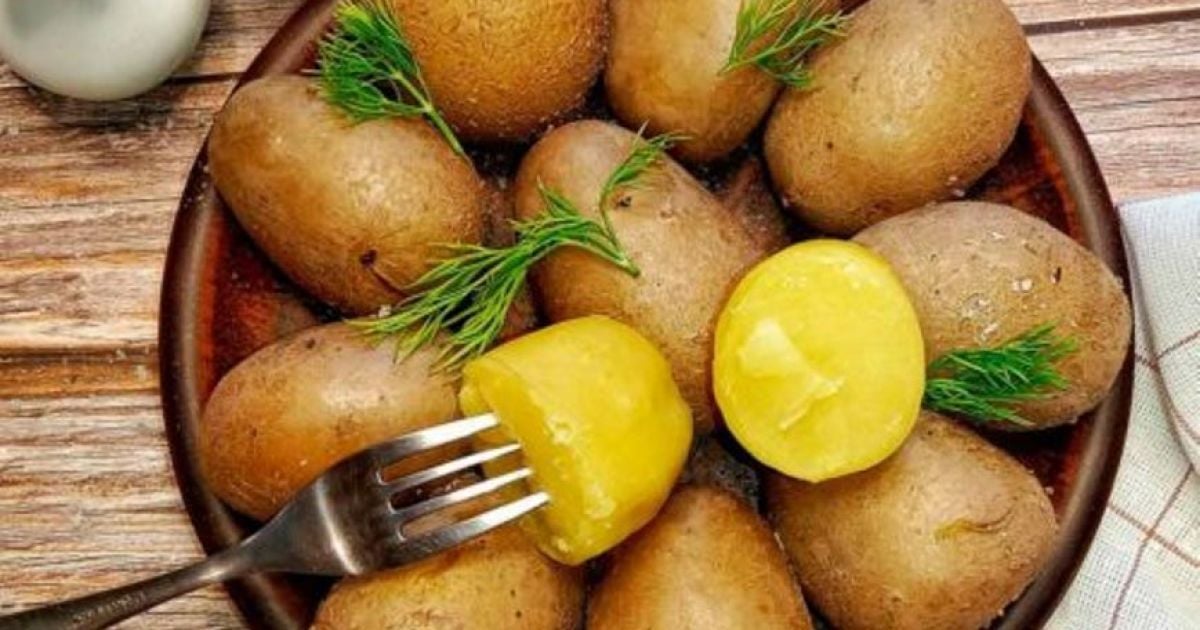 Як варити картоплю в мундирах: секрети, нюанси та ідеальний результат